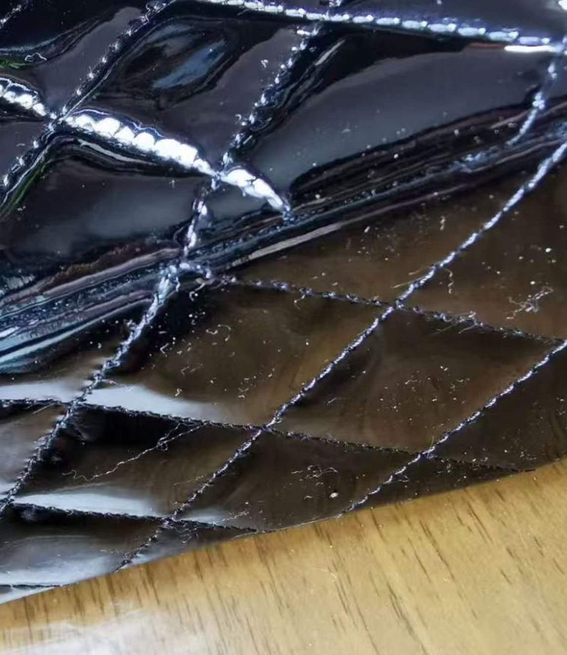 CHANEL 漆皮甩色黐手修復
